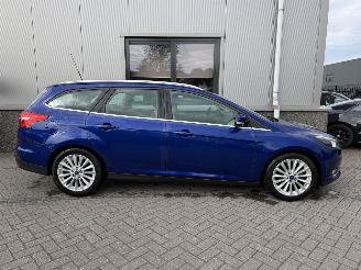 Ford Focus 1.0 Titanium picture 7