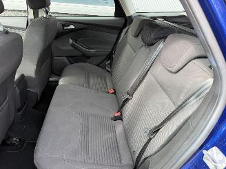 Ford Focus 1.0 Titanium picture 39