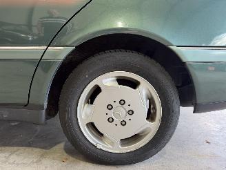 Mercedes C-klasse 200 Sport picture 33