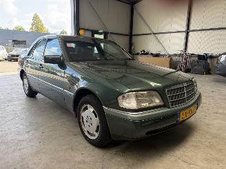 Avarii autoturisme Mercedes C-klasse 200 Sport 1995/9