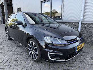 damaged passenger cars Volkswagen Golf 1.4 TSI GTE 2015/11