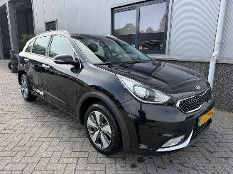 Unfallwagen Kia Niro 1.6 GDi Hybrid DynamicLine RG-495-G 2017/11