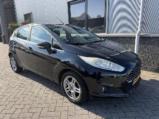 Unfallwagen Ford Fiesta 1.0 EcoBoost Titanium 7-XPH-04. 2014/9