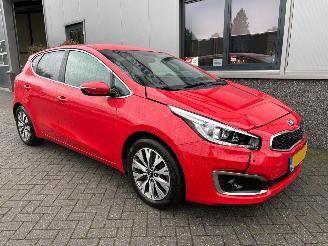 Unfallwagen Kia Ceed 1.0 T-GDI ComfortLine 2018/8