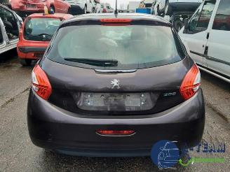 Peugeot 208 208 I (CA/CC/CK/CL), Hatchback, 2012 / 2019 1.0 Vti 12V PureTech picture 2