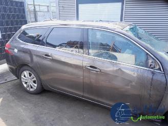 Peugeot 308 308 SW (L4/L9/LC/LJ/LR), Combi 5-drs, 2014 / 2021 1.6 BlueHDi 120 picture 6