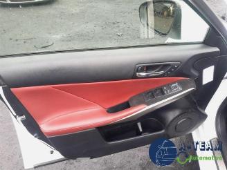 Lexus IS IS (E3), Sedan, 2013 300h 2.5 16V picture 28