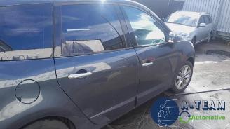 Renault Grand-scenic Grand Scenic III (JZ), MPV, 2009 / 2016 2.0 16V CVT picture 12