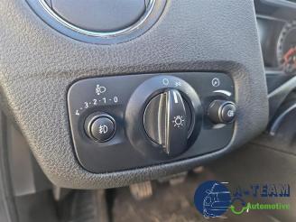 Ford Mondeo Mondeo IV, Hatchback, 2007 / 2015 2.0 16V picture 32