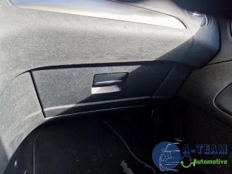 Ford Mondeo Mondeo IV, Hatchback, 2007 / 2015 2.0 16V picture 35