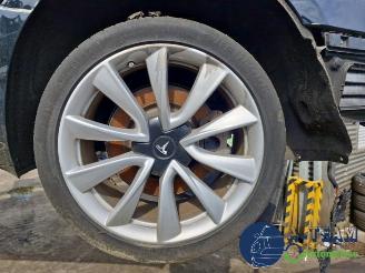 Tesla Model 3 Model 3, Sedan, 2017 Long Range 72kWh picture 22
