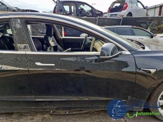 Tesla Model 3 Model 3, Sedan, 2017 Long Range 72kWh picture 7