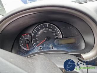 Nissan Micra Micra (K13), Hatchback, 2010 / 2016 1.2 12V DIG-S picture 21