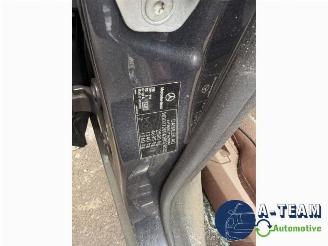 Mercedes E-klasse E (W212), Sedan, 2009 / 2016 E-350 CDI BlueTEC 3.0 V6 24V 4-Matic picture 25