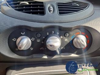 Renault Twingo Twingo II (CN), Hatchback 3-drs, 2007 / 2014 1.2 16V picture 27
