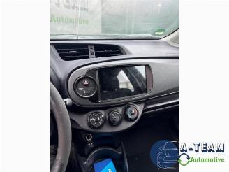 Toyota Yaris Yaris III (P13), Hatchback, 2010 / 2020 1.0 12V VVT-i picture 21