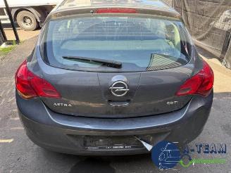 Opel Astra Astra J (PC6/PD6/PE6/PF6), Hatchback 5-drs, 2009 / 2015 1.7 CDTi 16V 110 picture 7