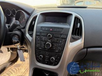 Opel Astra Astra J (PC6/PD6/PE6/PF6), Hatchback 5-drs, 2009 / 2015 1.7 CDTi 16V 110 picture 19