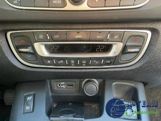 Renault Grand-scenic Grand Scenic III (JZ), MPV, 2009 / 2016 1.4 16V TCe 130 picture 28