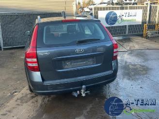 Vrakbiler auto Kia Cee d Cee'd Sporty Wagon (EDF), Combi, 2007 / 2012 1.6 CVVT 16V 2008/5
