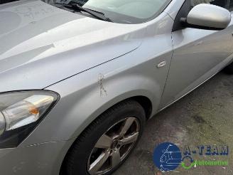 Kia Pro cee d Pro cee'd (EDB3), Hatchback 3-drs, 2008 / 2012 1.4 CVVT 16V picture 25