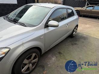Kia Cee d Pro cee'd (EDB3), Hatchback 3-drs, 2008 / 2012 1.4 CVVT 16V picture 9