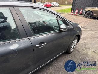 Peugeot 208 208 I (CA/CC/CK/CL), Hatchback, 2012 / 2019 1.2 Vti 12V PureTech 82 picture 27