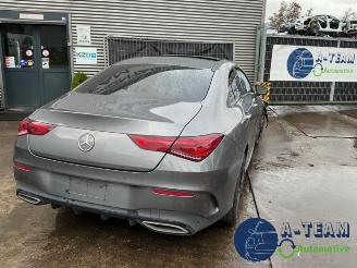 Coche siniestrado Mercedes Cla-klasse CLA (118.3), Sedan, 2019 1.3 CLA-200 Turbo 16V 2022/5