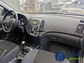 Hyundai I-30 i30 Crosswagon (WWH), Combi, 2007 / 2012 1.4 CVVT 16V picture 35