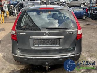 Hyundai I-30 i30 Crosswagon (WWH), Combi, 2007 / 2012 1.4 CVVT 16V picture 15