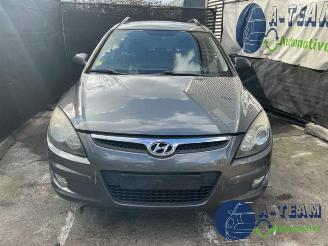 Hyundai I-30 i30 Crosswagon (WWH), Combi, 2007 / 2012 1.4 CVVT 16V picture 2