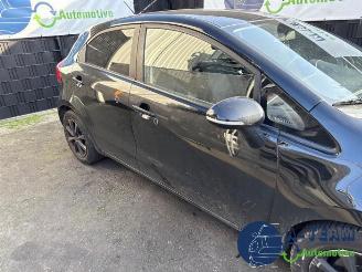 Kia Rio Rio III (UB), Hatchback, 2011 / 2017 1.2 CVVT 16V picture 25