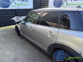 Mini Cooper Mini (F55), Hatchback 5-drs, 2013 1.5 12V Cooper picture 10