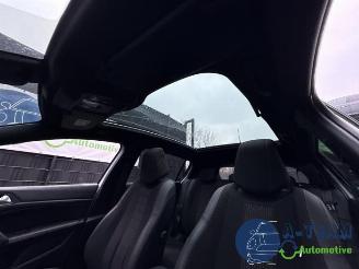 Peugeot 308 308 (L3/L8/LB/LH/LP), Hatchback 5-drs, 2013 / 2021 1.2 12V e-THP PureTech 130 picture 19