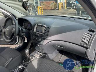 Hyundai I-30 i30 (GDHB5), Hatchback, 2011 1.4 16V picture 25