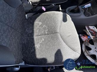 Peugeot 107 107, Hatchback, 2005 / 2014 1.0 12V picture 15