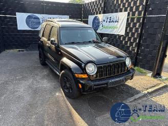 Coche siniestrado Jeep Cherokee/Liberty Cherokee/Liberty (KJ), Terreinwagen, 2001 / 2008 2.8 CRD 16V 2005/3