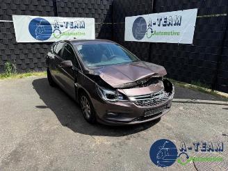 Vrakbiler auto Opel Astra Astra K, Hatchback 5-drs, 2015 / 2022 1.4 Turbo 16V 2018/11