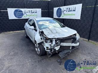 Auto da rottamare Opel Astra Astra J GTC (PD2/PF2), Hatchback 3-drs, 2011 / 2018 1.4 Turbo 16V ecoFLEX 140 2012/6