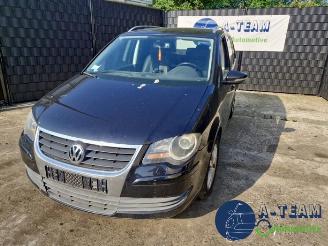 Vrakbiler auto Volkswagen Touran Touran (1T1/T2), MPV, 2003 / 2010 1.4 16V TSI 140 2010/1