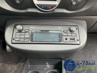 Renault Twingo Twingo II (CN), Hatchback 3-drs, 2007 / 2014 1.2 16V picture 31