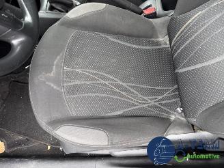 Peugeot 208 208 I (CA/CC/CK/CL), Hatchback, 2012 / 2019 1.2 Vti 12V PureTech 82 picture 13