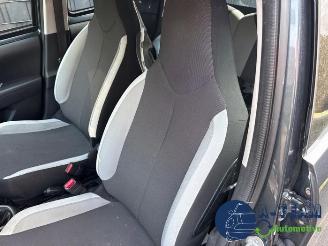 Toyota Aygo Aygo (B40), Hatchback, 2014 1.0 12V VVT-i picture 17