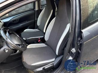 Toyota Aygo Aygo (B40), Hatchback, 2014 1.0 12V VVT-i picture 13