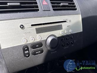 Suzuki Swift Swift (ZA/ZC/ZD1/2/3/9), Hatchback, 2005 / 2015 1.3 VVT 16V picture 28