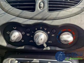 Renault Twingo Twingo II (CN), Hatchback 3-drs, 2007 / 2014 1.2 16V picture 24