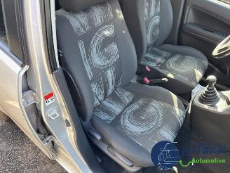 Opel Agila Agila (B), MPV, 2008 / 2014 1.0 12V picture 17