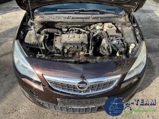 Opel Astra Astra J (PC6/PD6/PE6/PF6), Hatchback 5-drs, 2009 / 2015 1.4 16V ecoFLEX picture 4