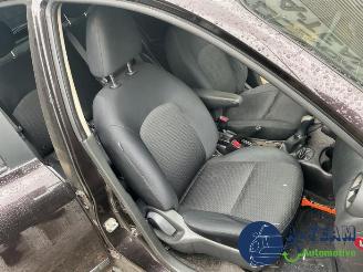 Nissan Micra Micra (K13), Hatchback, 2010 / 2016 1.2 12V DIG-S picture 16