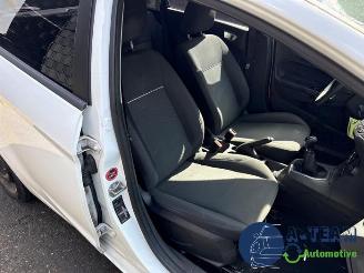 Ford Fiesta Fiesta 6 (JA8), Hatchback, 2008 / 2018 1.0 Ti-VCT 12V 65 picture 17